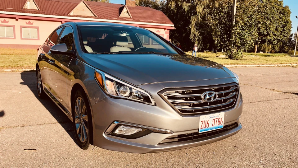Hyundai Sonata 2