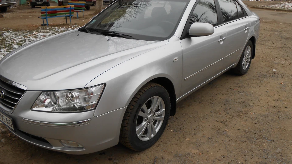 Hyundai Sonata 2