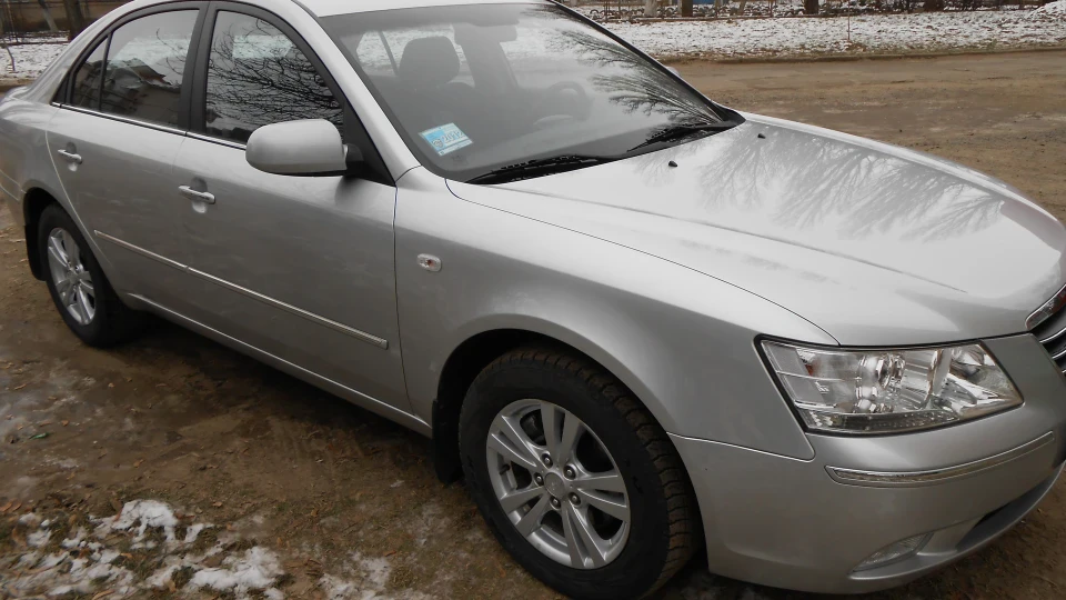 Hyundai Sonata 4