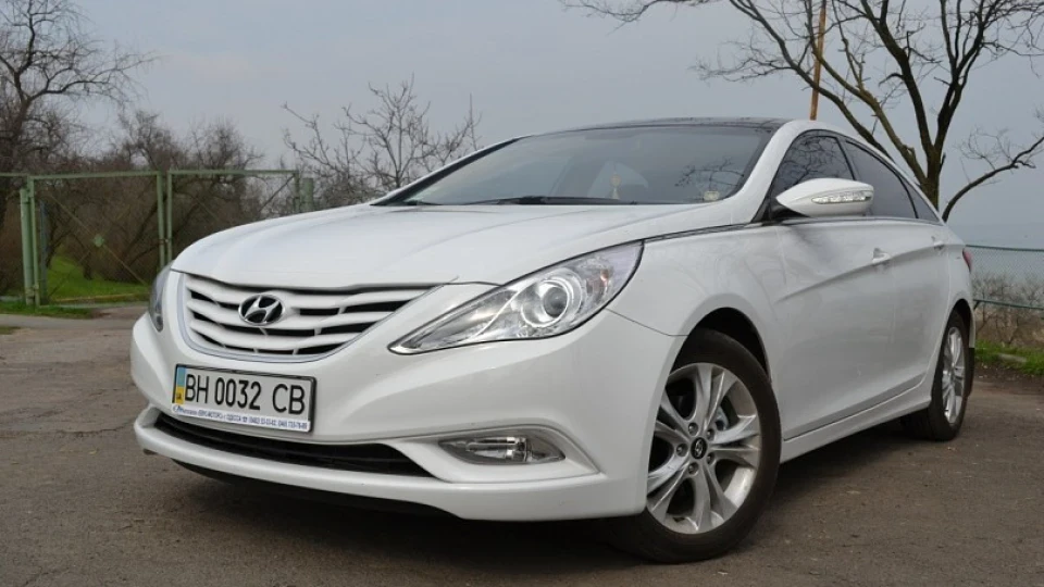 Hyundai Sonata 2