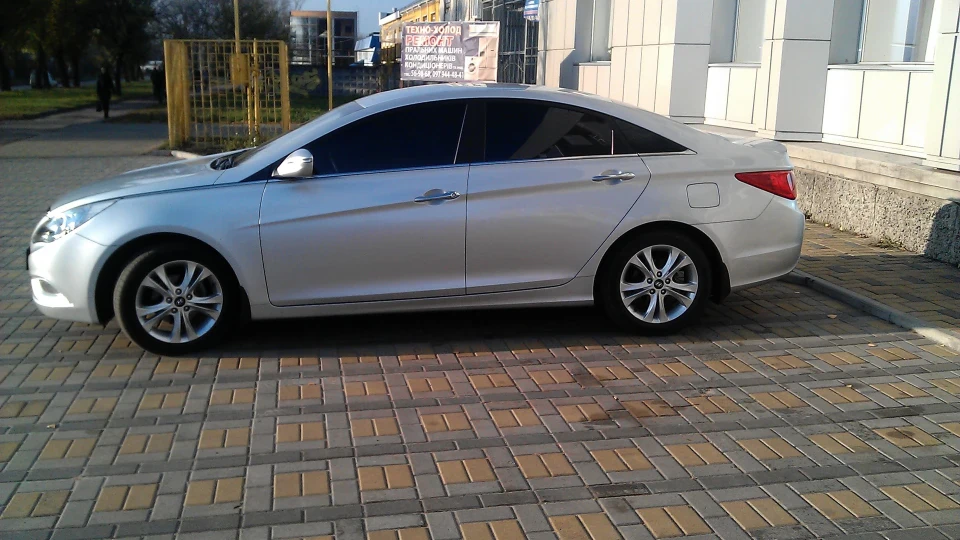 Hyundai Sonata 2