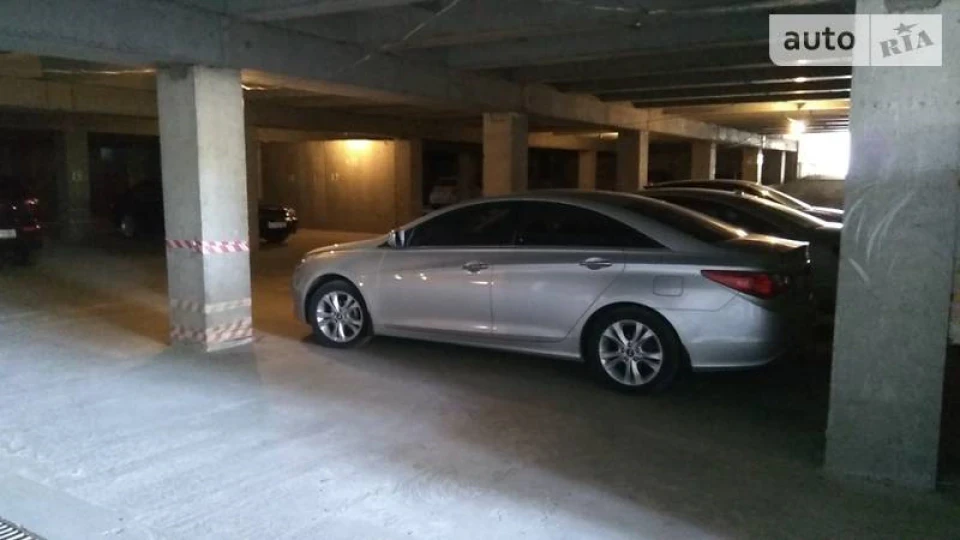 Hyundai Sonata 3
