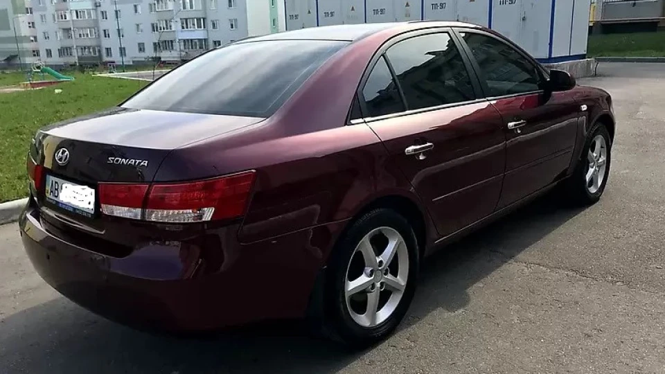 Hyundai Sonata 2