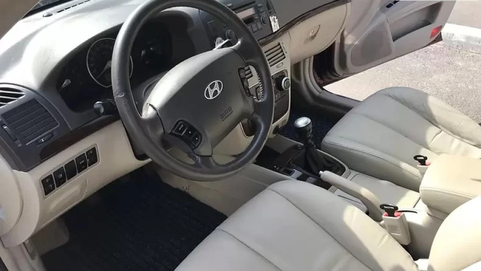 Hyundai Sonata 4