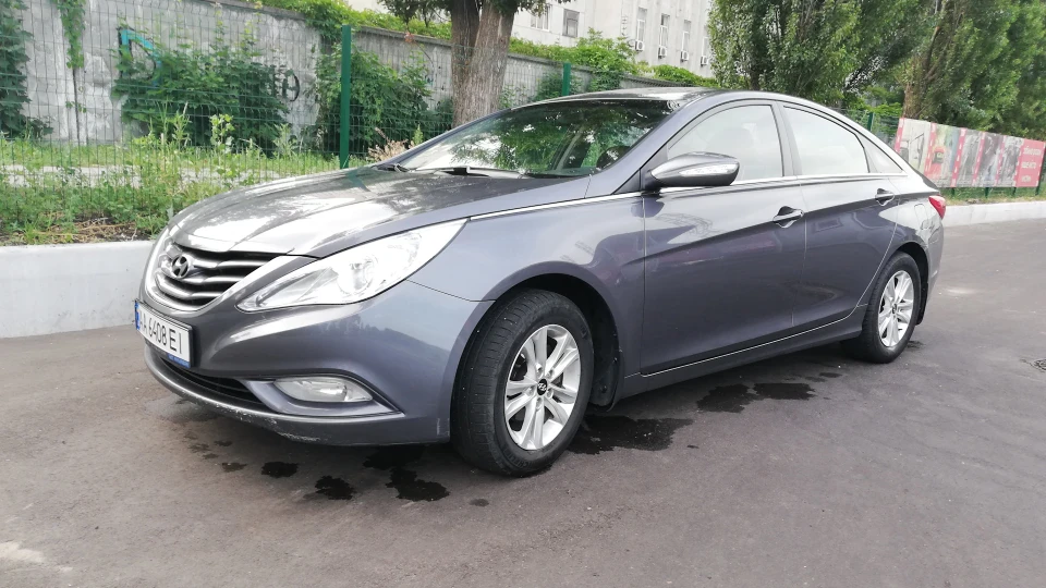 Hyundai Sonata 3