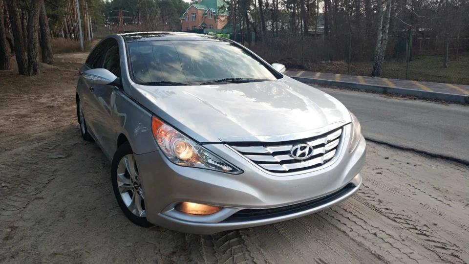 Hyundai Sonata 4