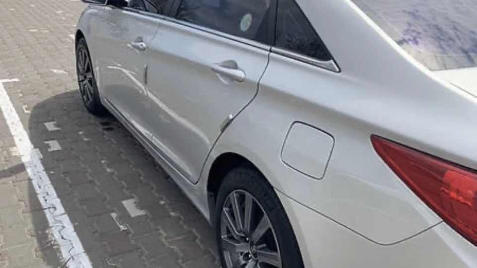 Hyundai Sonata 2