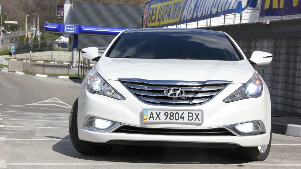 Hyundai Sonata 5