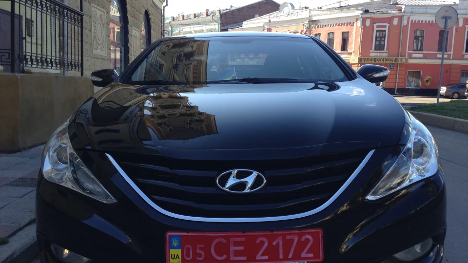 Hyundai Sonata 2