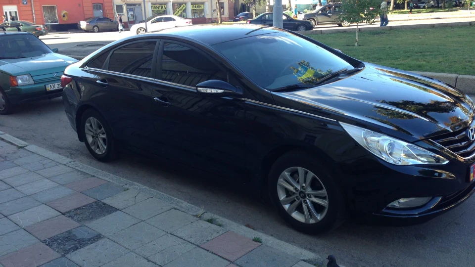 Hyundai Sonata 3