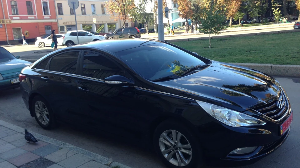 Hyundai Sonata 4