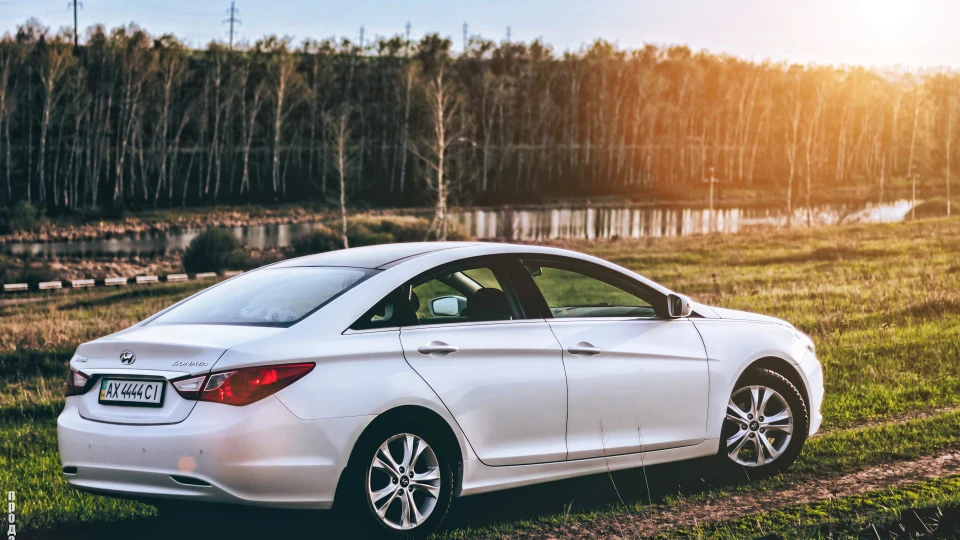Hyundai Sonata 4