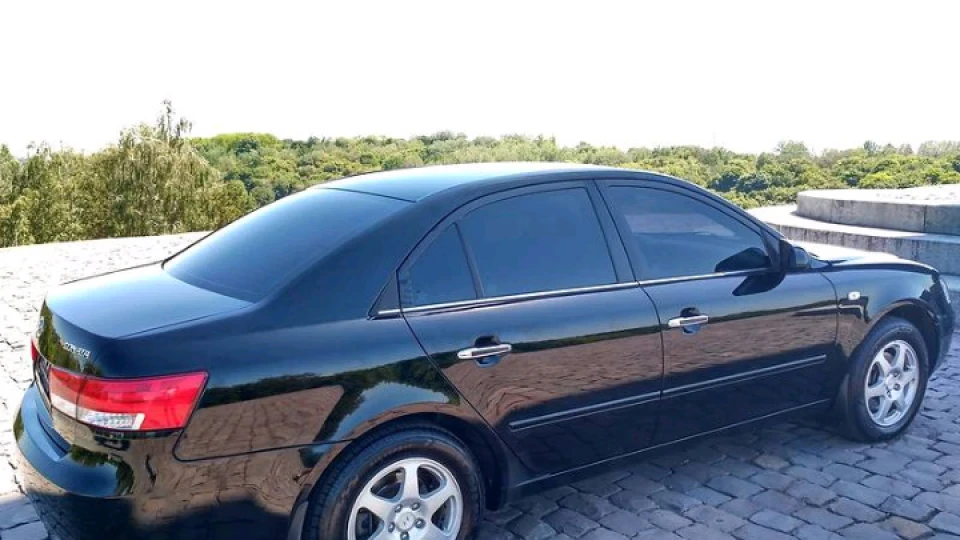 Hyundai Sonata 4