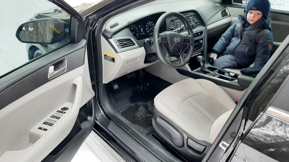 Hyundai Sonata 4