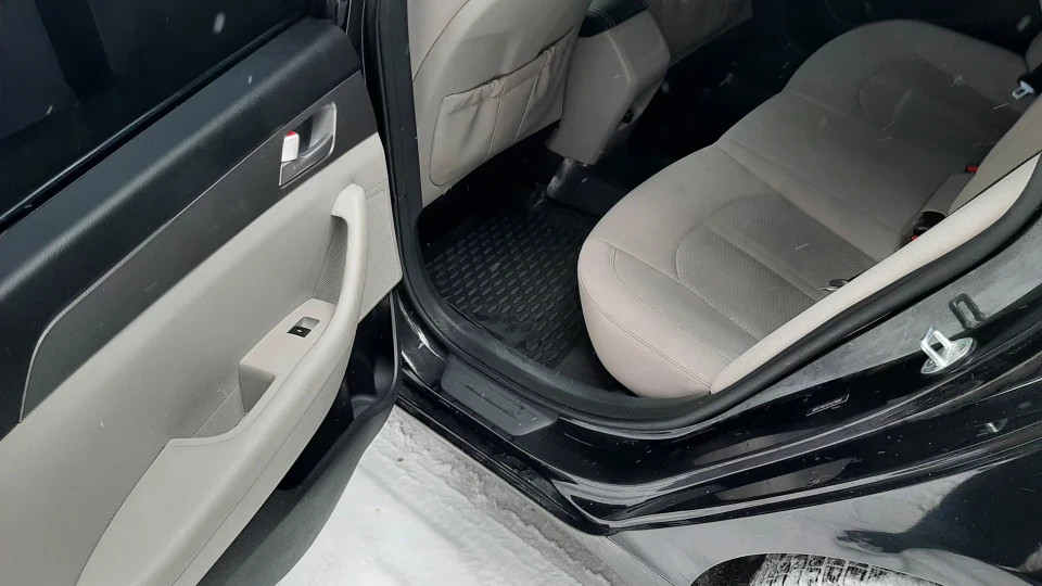 Hyundai Sonata 5