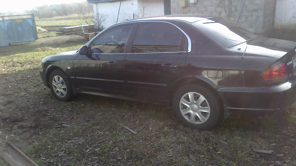Hyundai Sonata 2