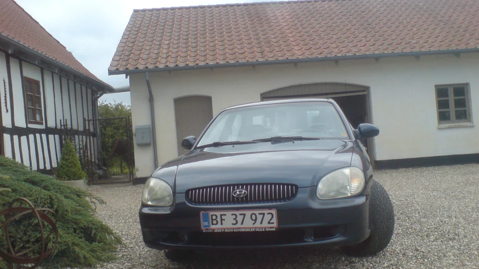 Hyundai Sonata 2