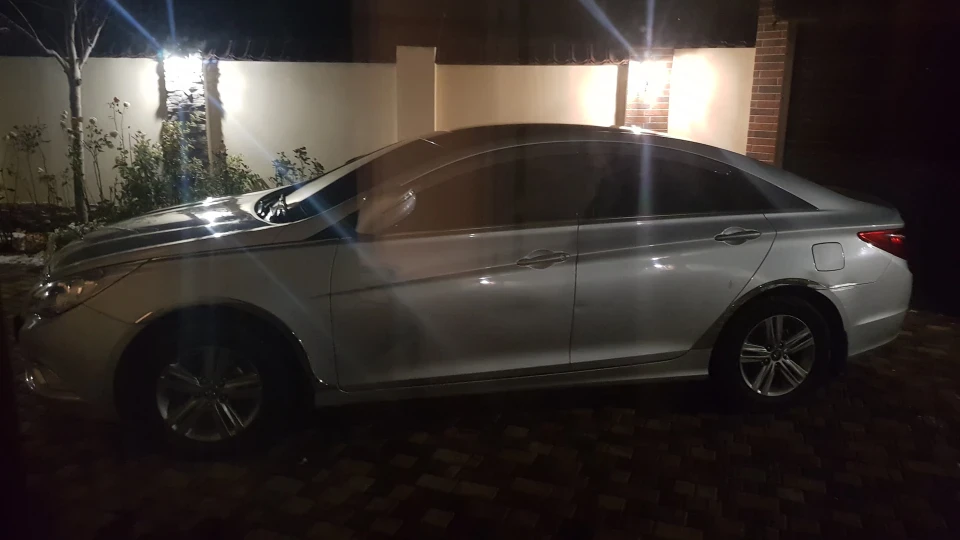 Hyundai Sonata 2