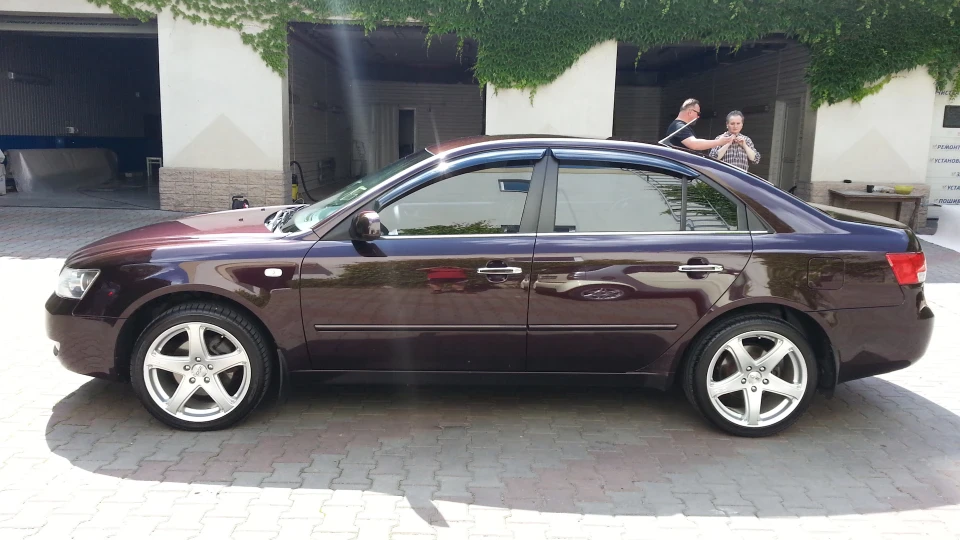 Hyundai Sonata 2