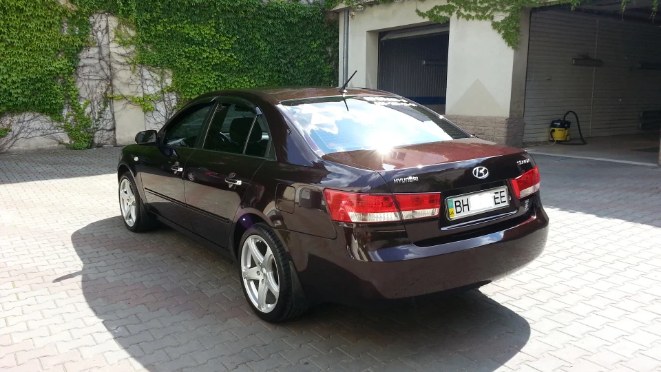 Hyundai Sonata 3