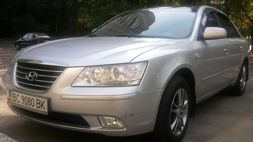 Hyundai Sonata 4