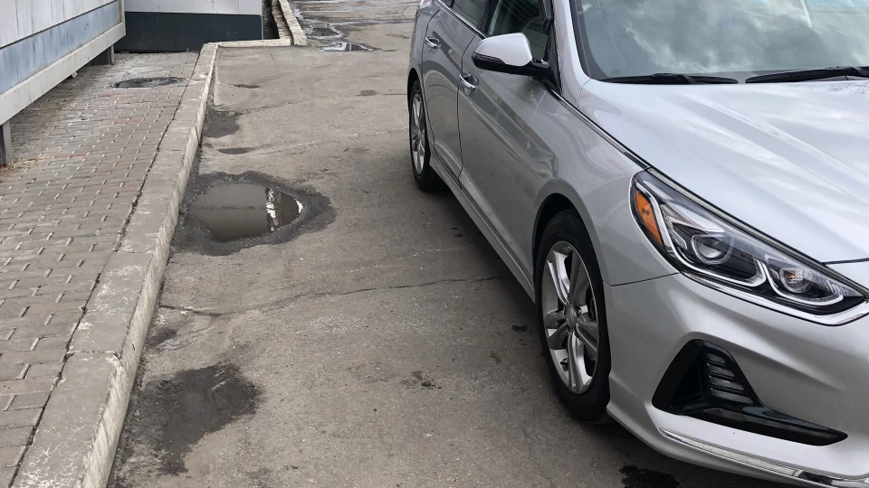 Hyundai Sonata 2