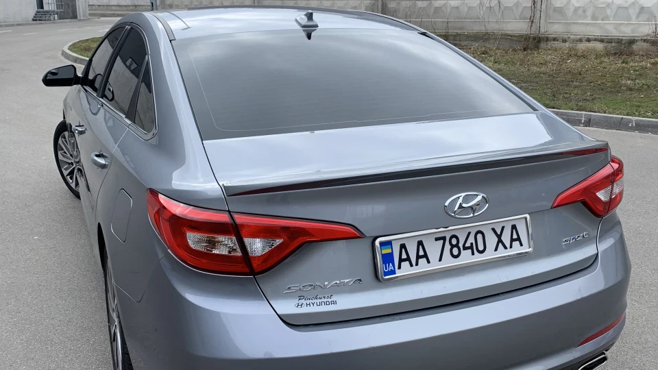 Hyundai Sonata 5