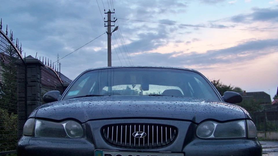 Hyundai Sonata 2