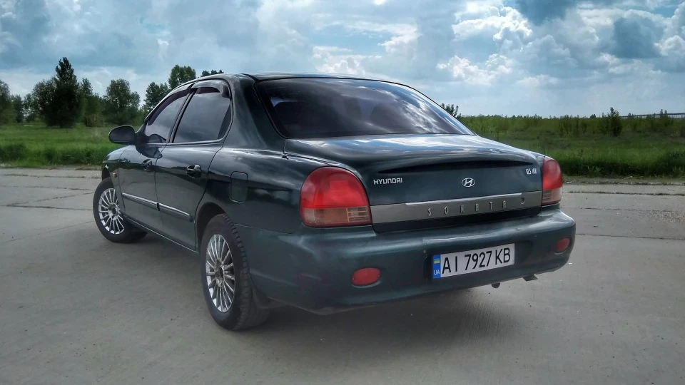 Hyundai Sonata ® 3