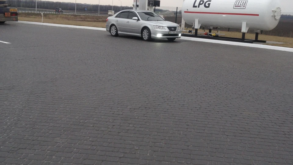 Hyundai Sonata 2