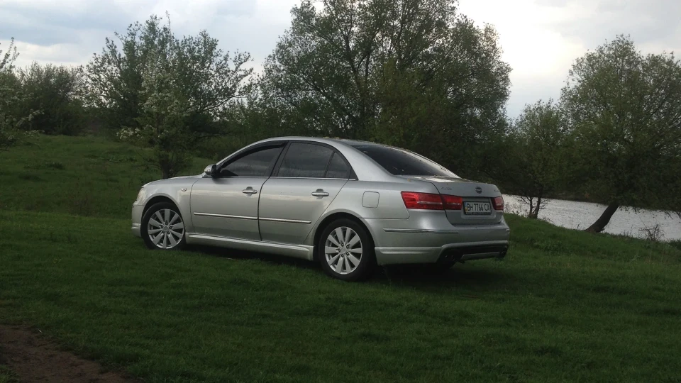 Hyundai Sonata 4