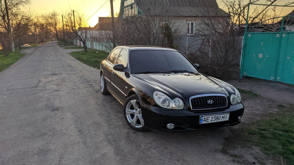 Hyundai Sonata 2