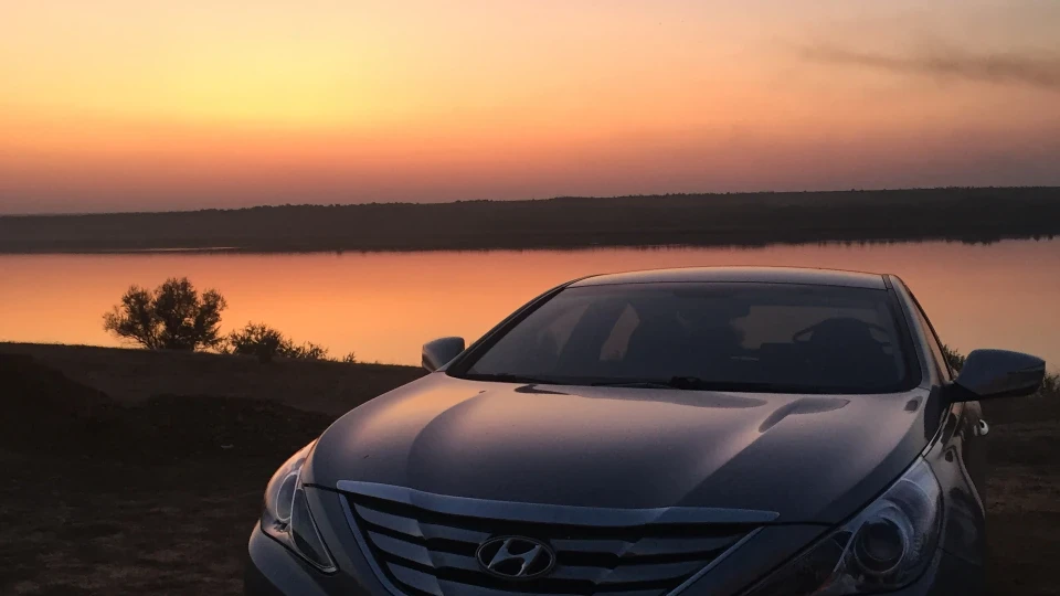 Hyundai Sonata 2