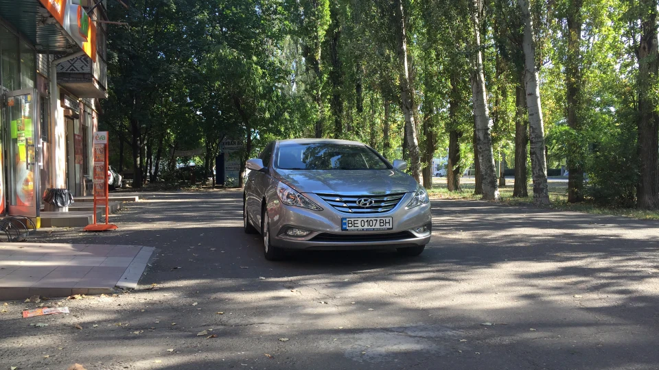 Hyundai Sonata 3