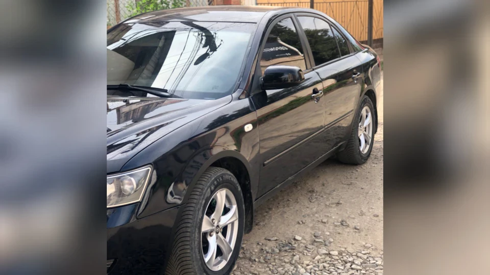 Hyundai Sonata 2