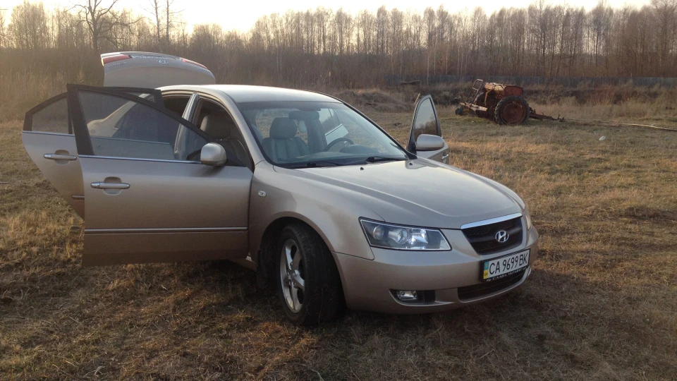 Hyundai Sonata 2