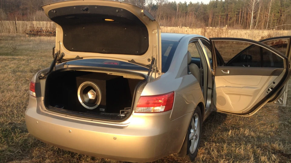 Hyundai Sonata 4