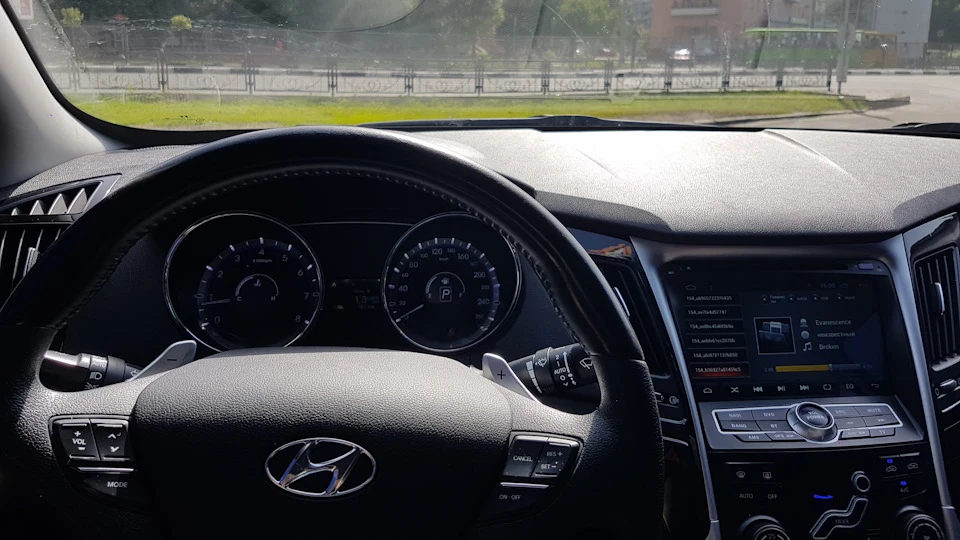 Hyundai Sonata 4