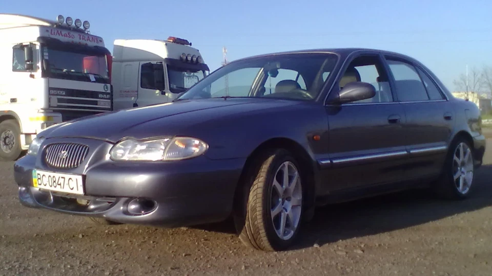 Hyundai Sonata 3