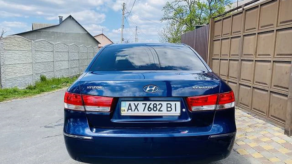 Hyundai Sonata 4