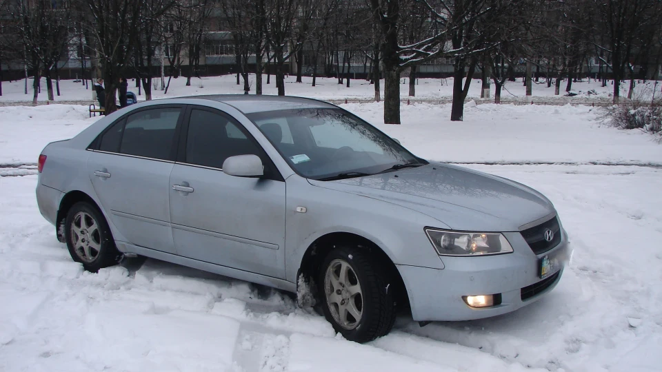 Hyundai Sonata 2