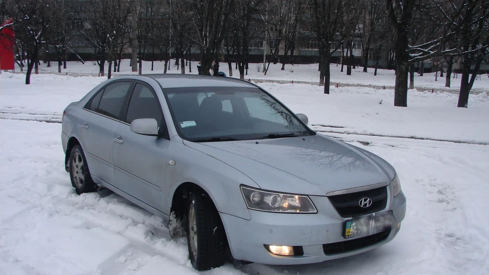 Hyundai Sonata 3