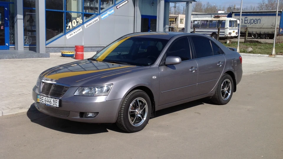 Hyundai Sonata 4
