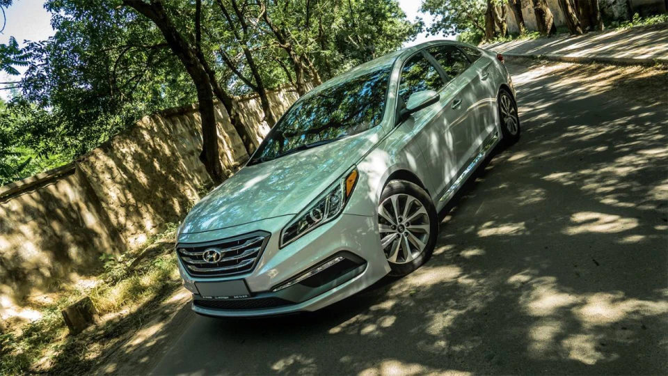 Hyundai Sonata 2