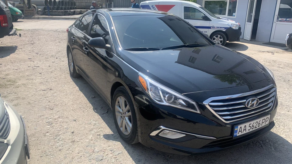Hyundai Sonata 2