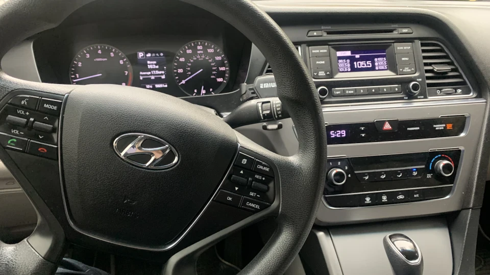 Hyundai Sonata 4