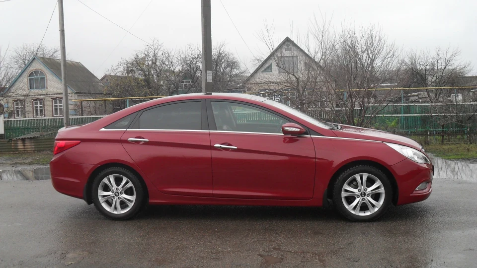 Hyundai Sonata 3