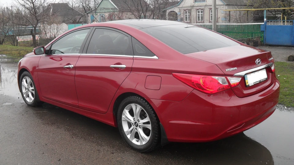 Hyundai Sonata 4