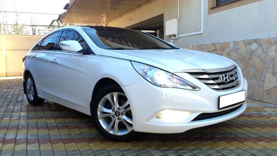 Hyundai Sonata 3