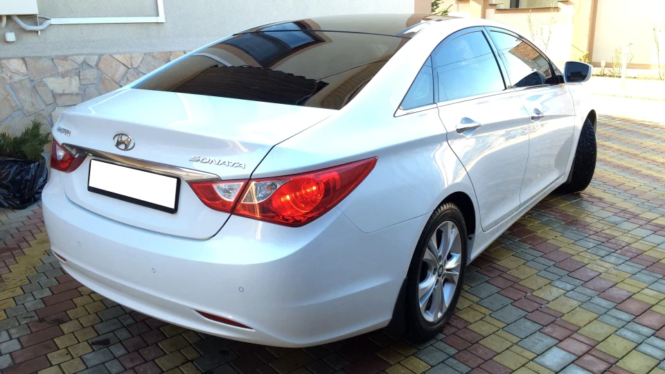 Hyundai Sonata 4